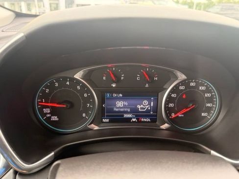 Used 2020 Chevrolet Equinox LT FWD image 18