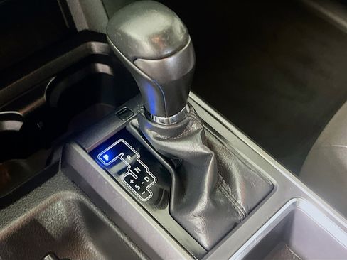 Used 2017 Toyota Tacoma TRD Off-Road w/ Tow Package RWD image 25