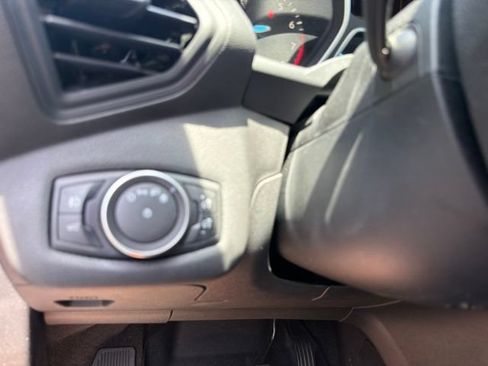 Used 2018 Ford Escape SE w/ SE Sync 3 Package AWD/4WD image 18