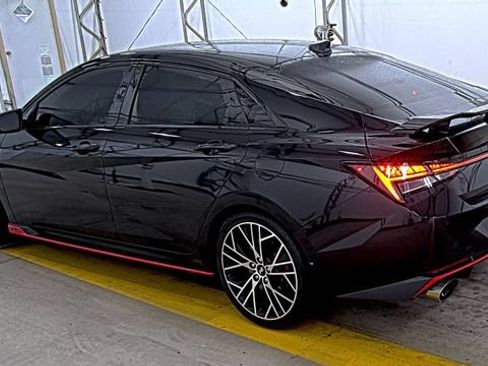 Used 2023 Hyundai Elantra N w/ Preferred Accessory Package FWD image 4
