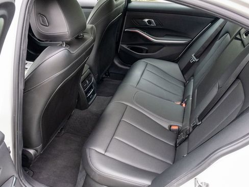 Used 2025 BMW 330i Sedan image 26