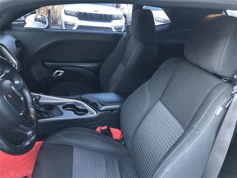 Used 2021 Dodge Challenger SXT w/ Driver Convenience Group image 12