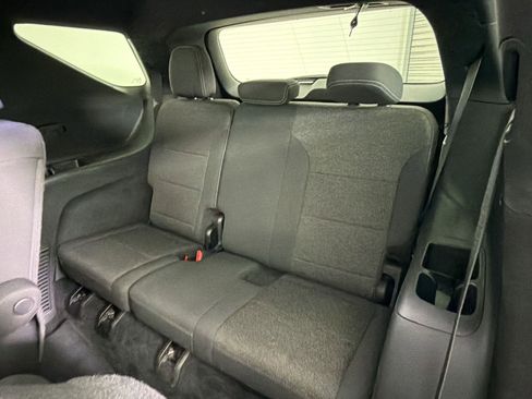 Used 2024 Chevrolet Traverse LT AWD/4WD image 25