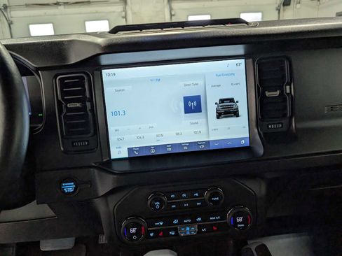 Used 2021 Ford Bronco First Edition image 38