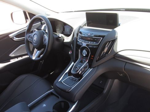 Used 2025 Acura RDX SH-AWD w/ Technology Package image 10