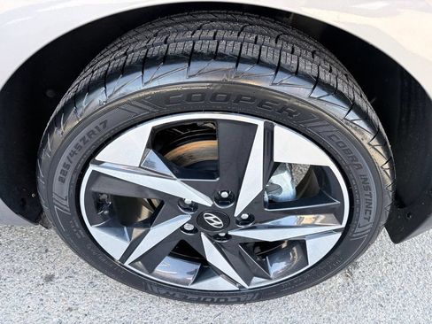 Used 2023 Hyundai Elantra SEL w/ Convenience Package FWD image 24