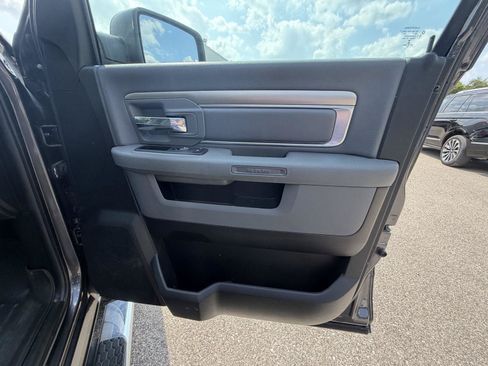 Used 2018 RAM 1500 Big Horn AWD/4WD image 28