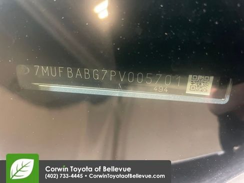 Certified 2023 Toyota Corolla Cross SE image 30