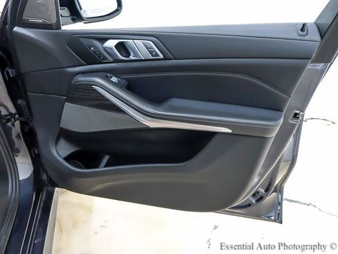 Used 2020 BMW X7 xDrive40i w/ M Sport Package AWD/4WD image 34
