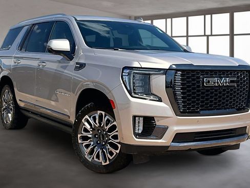 Used 2024 GMC Yukon Denali Ultimate AWD/4WD image 10