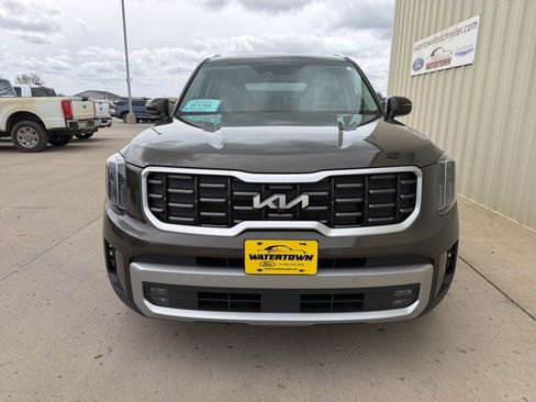 Used 2023 Kia Telluride SX AWD/4WD image 3