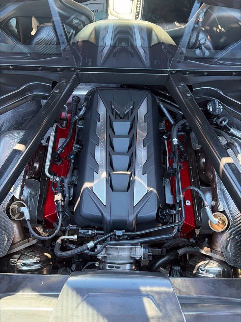 Used 2024 Chevrolet Corvette Stingray Preferred Cpe w/ Z51 Performance Package RWD image 8