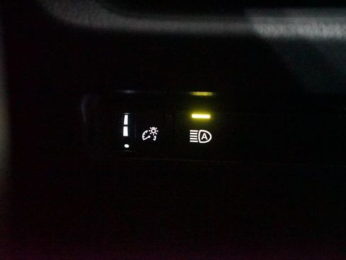 Certified 2024 Toyota RAV4 XLE image 24