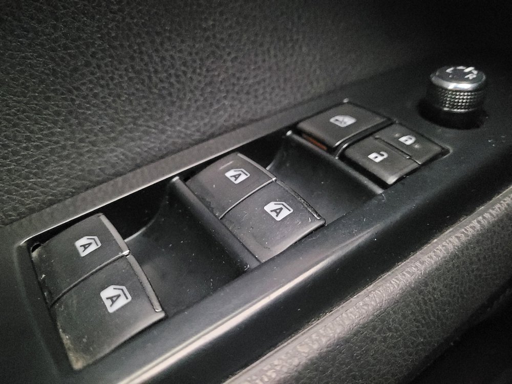 Used 2019 Toyota Camry XSE FWD image 27