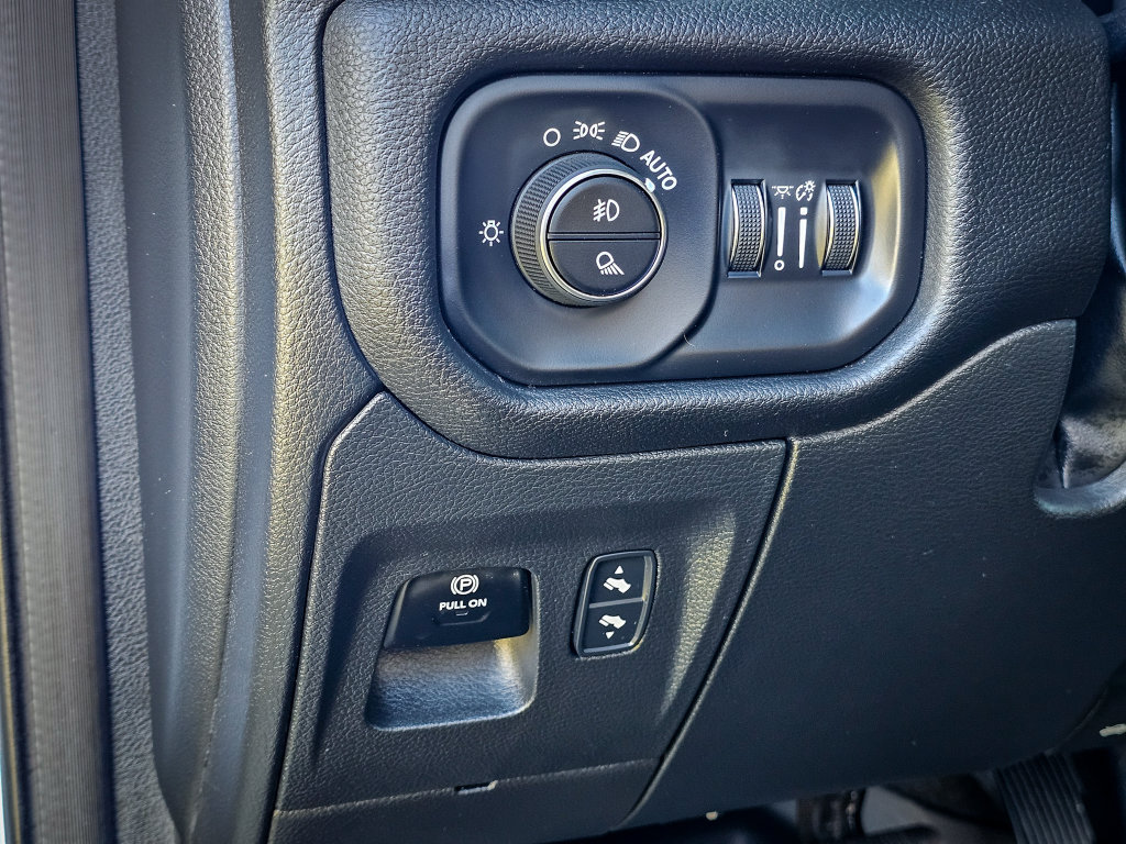 Used 2025 RAM 1500 Laramie w/ Night Edition AWD/4WD image 19