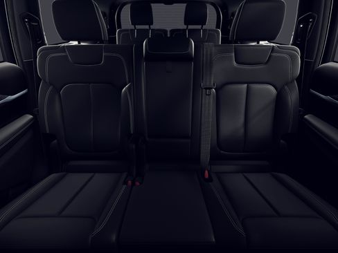 New 2026 Jeep Grand Cherokee L Limited AWD/4WD image 3