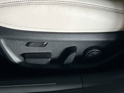 Used 2026 Genesis G70 3.3T Sport Prestige image 12