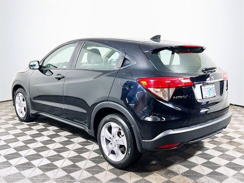Used 2020 Honda HR-V LX image 6
