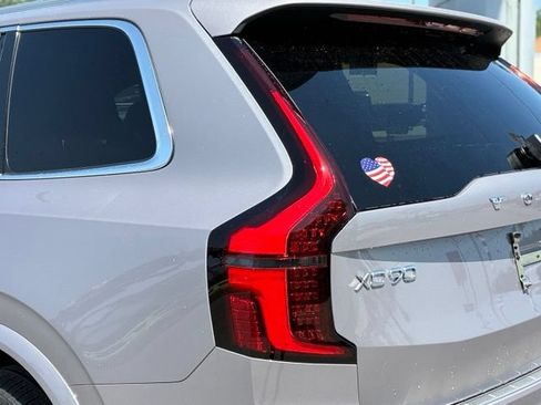 New 2026 Volvo XC90 B6 Plus w/ Protection Package Premier AWD/4WD image 9