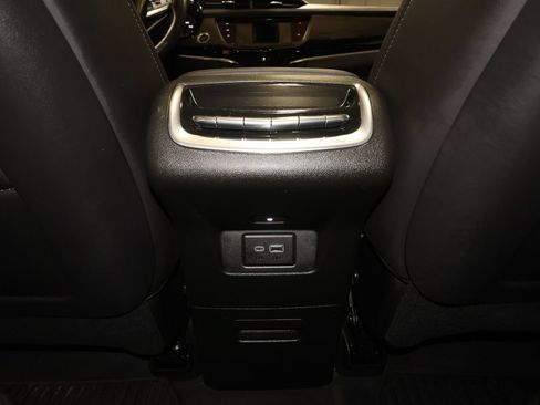Used 2024 Cadillac XT6 Sport w/ Platinum Package AWD/4WD image 31