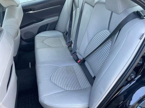 Used 2024 Toyota Camry SE FWD image 9