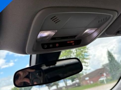 Used 2019 Chevrolet Malibu LT FWD image 24