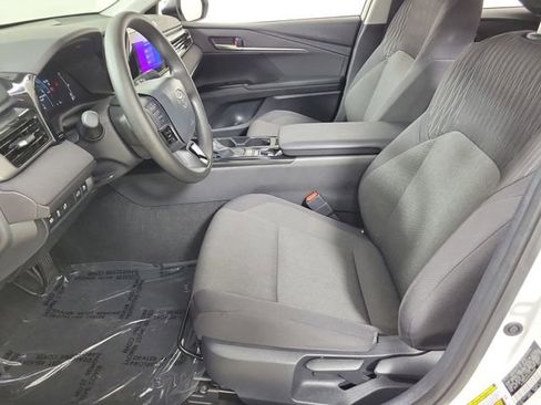 Used 2025 Toyota Camry LE FWD image 19