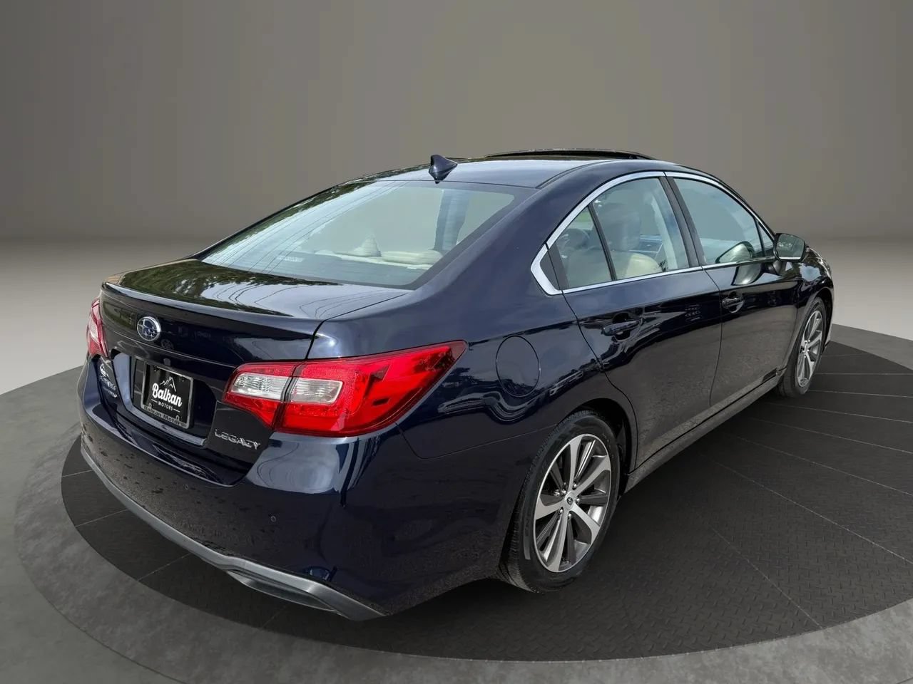 Used 2018 Subaru Legacy 2.5i Limited AWD/4WD image 4