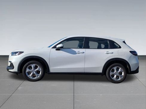 Certified 2025 Honda HR-V LX image 3