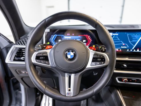 Used 2026 BMW X5 M Competition w/ Executive Package image 38