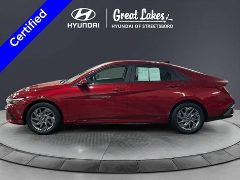 Certified 2024 Hyundai Elantra SEL FWD image 3