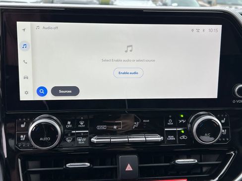 New 2026 Toyota Highlander Platinum image 22