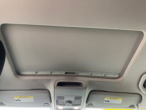 Used 2012 Volkswagen Jetta SE image 4