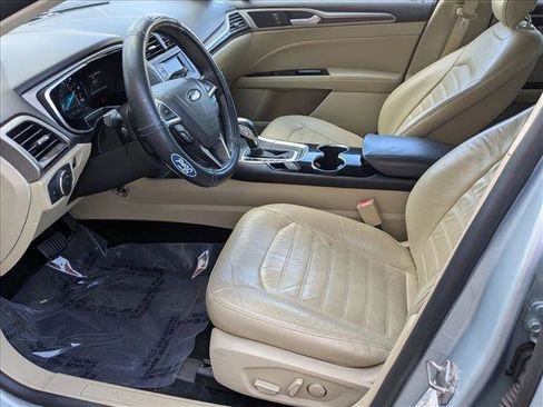 Used 2014 Ford Fusion SE w/ Equipment Group 502A image 14