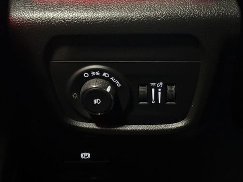 Used 2022 Jeep Grand Cherokee Overland AWD/4WD image 19