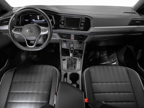 Used 2022 Volkswagen Jetta Sport image 39