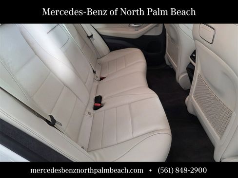 Used 2020 Mercedes-Benz GLE 350 image 27