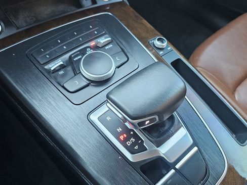Used 2019 Audi Q5 2.0T Premium w/ Convenience Package image 36