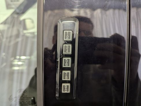 Used 2017 Ford F150 XLT w/ Equipment Group 302A Luxury image 15