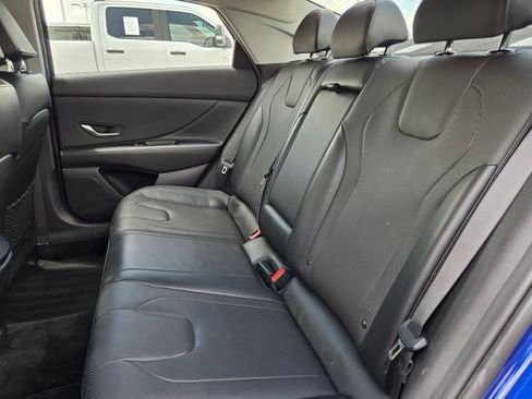 Used 2021 Hyundai Elantra Limited FWD image 19