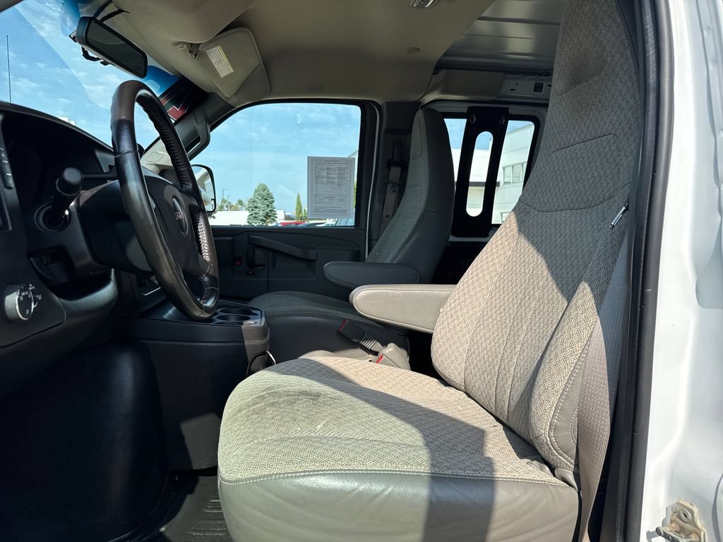 Certified 2021 GMC Savana 2500 w/ Driver Convenience Package RWD image 14