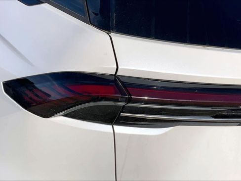 New 2026 Lincoln Nautilus Premier w/ Jet Appearance Package image 14