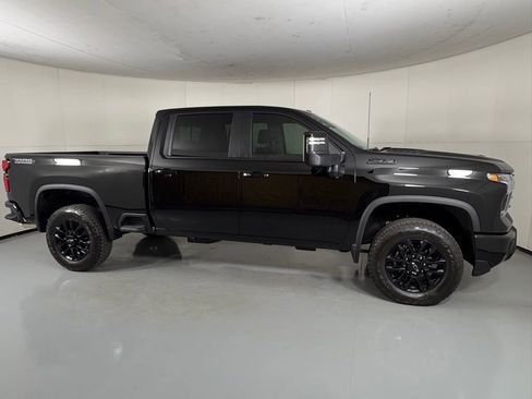 Used 2026 Chevrolet Silverado 2500 LT w/ Trail Boss Package image 11