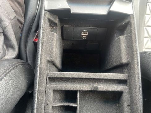 Used 2016 Lincoln MKZ FWD image 28