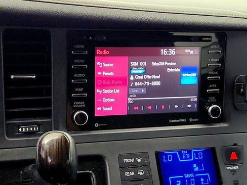 Used 2020 Toyota Sienna XLE Premium AWD/4WD image 19