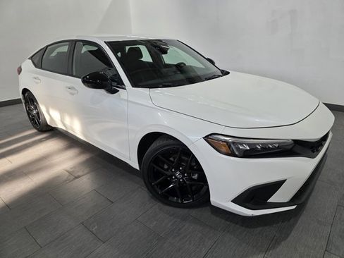 Used 2023 Honda Civic Sport image 7