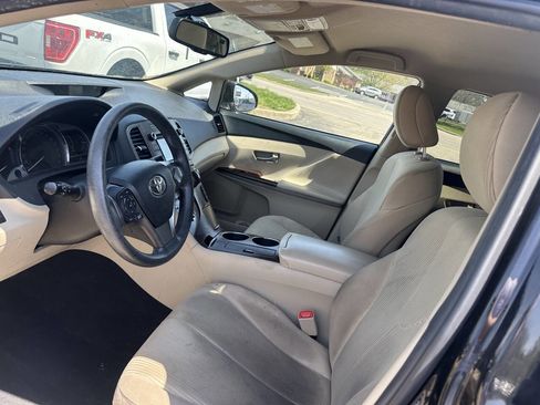 Used 2015 Toyota Venza LE image 15