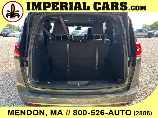 New 2027 Chrysler Pacifica Select FWD image 11