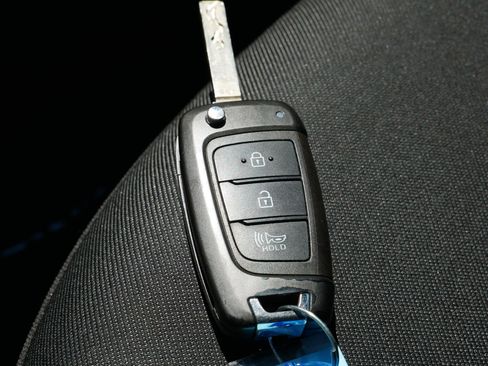 Certified 2023 Hyundai Tucson SE AWD/4WD image 33