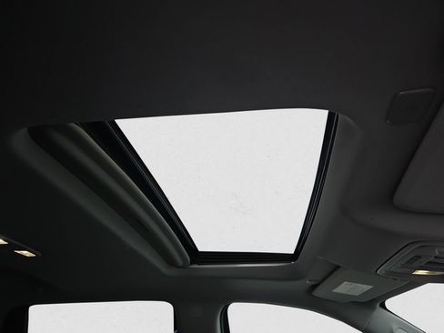 Used 2023 GMC Sierra 2500 Denali w/ Technology Package image 18